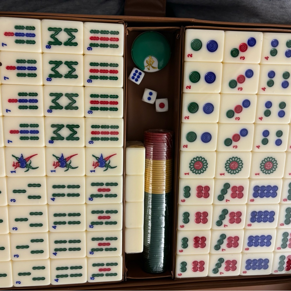 Chinese Ming Mahjong Lucite Tiles Chong Set With Case